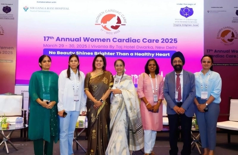 Dr. Mausam Mody with fellow cardiologists at the 17th Annual Women Cardiac Care 2025 conference