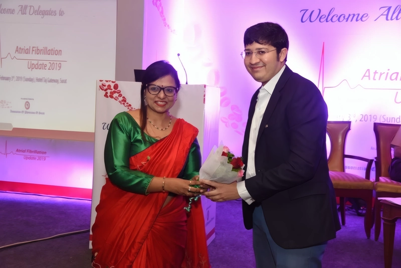Dr. Priyank Mody being felicitated at the Atrial Fibrillation Update 2019 conference